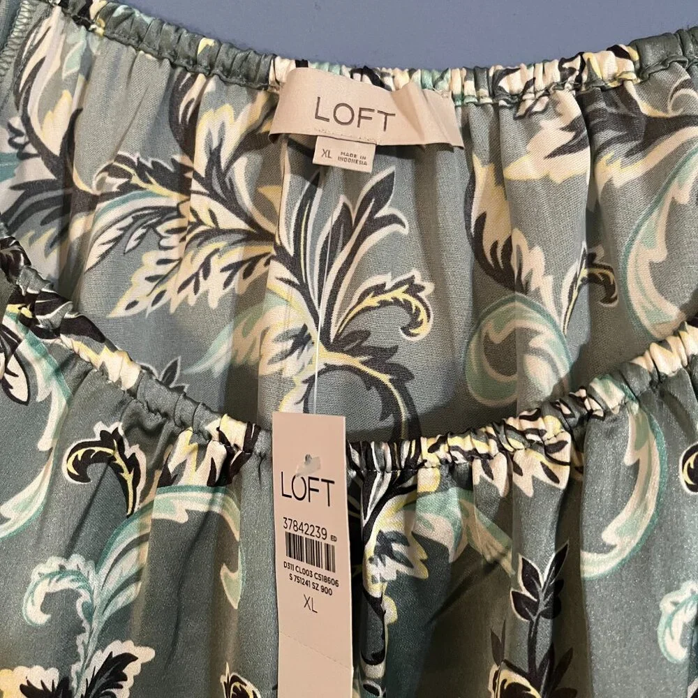 LOFT Elegant Floral Blouse - Mint Green - Picture 4 of 10